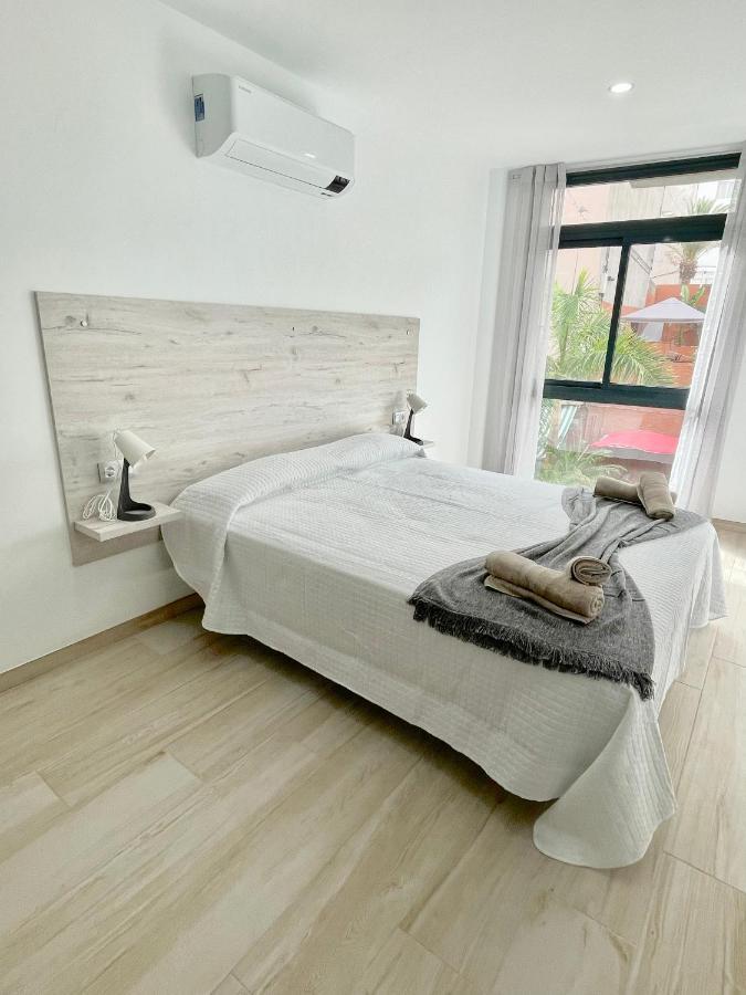 Island Suites Arona  Exterior photo