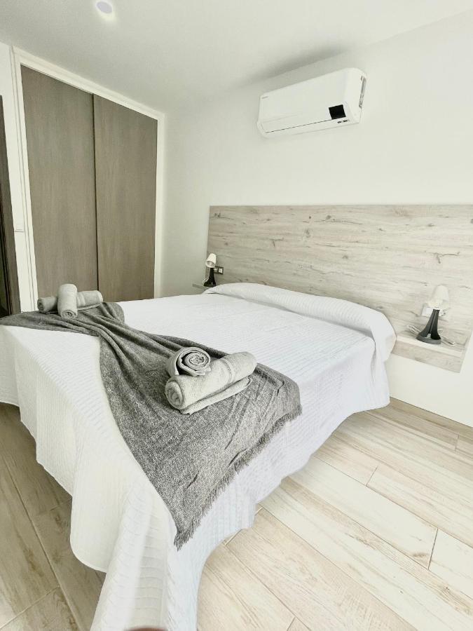 Island Suites Arona  Exterior photo